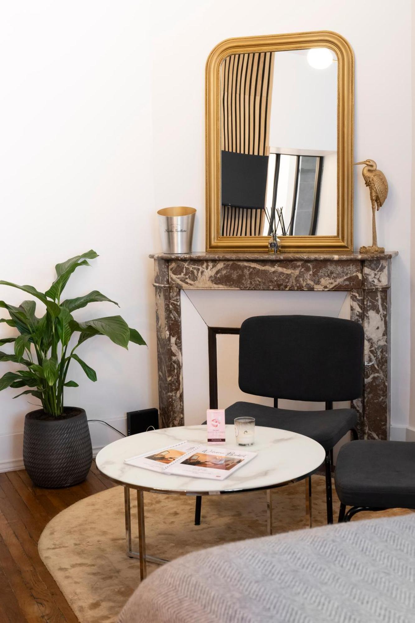 So Guest, Clou Dans Le Fer, Modern Suite Near Cathedral Reims Eksteriør bilde