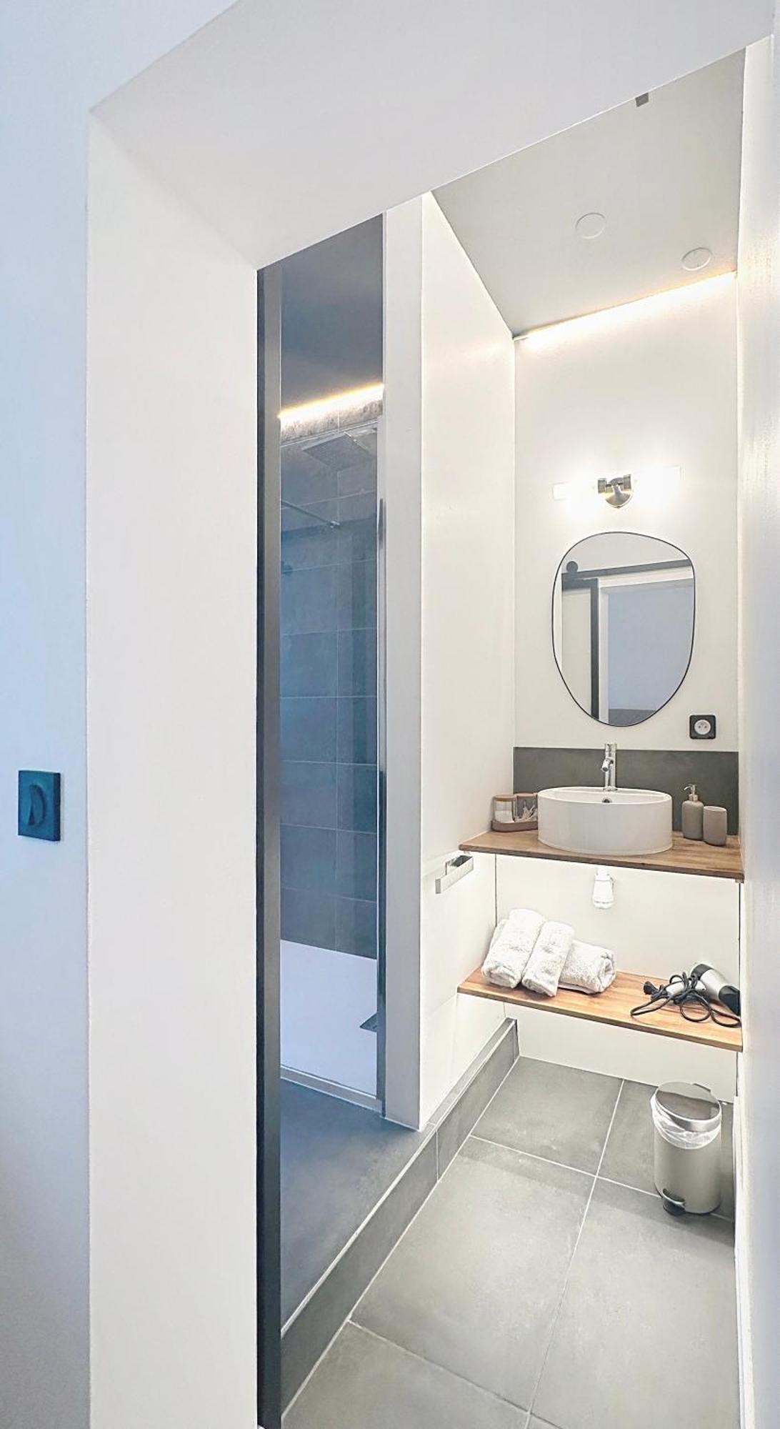 So Guest, Clou Dans Le Fer, Modern Suite Near Cathedral Reims Eksteriør bilde